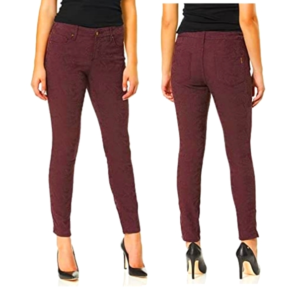 Vintage America Wonderland Skinny Jean - Picture 1 of 12